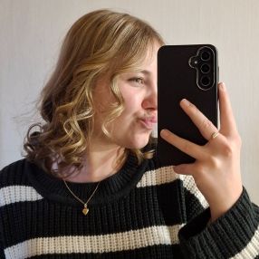 Charlotte, Babysitter in Magdeburg
