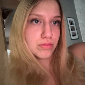 Leona, Babysitter in Hohen Neuendorf
