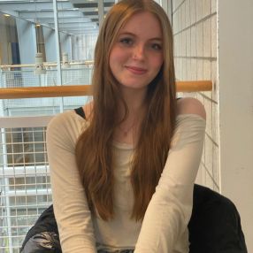 Kimberly, Babysitter in Bünde
