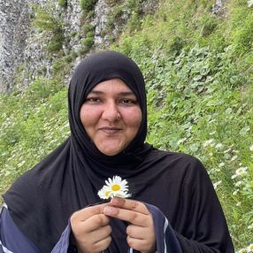 Laiba, Babysitter in Landshut