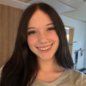 Malina, Babysitter in Rinteln