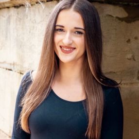 Emilia, Babysitter in Niefern-Öschelbronn