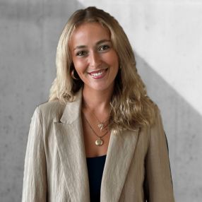 Maren, Babysitter in Hanau