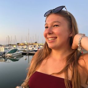 Leonie, Babysitter in Weiterstadt