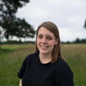 Laura, Babysitter in Mering