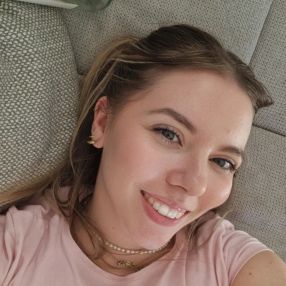 Celine, Babysitter in Weinheim