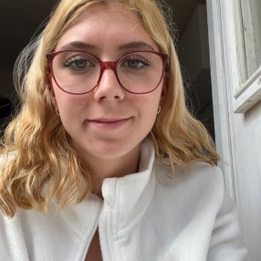 Selin, Babysitter in Göppingen