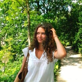 Maja, Babysitter in Stuhr