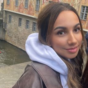 Maroua, Babysitter in Herzogenaurach