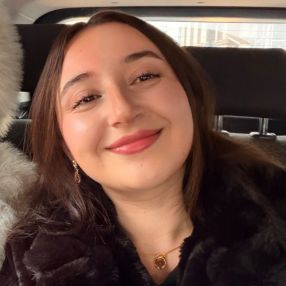 Kaltrina, Babysitter in Duisburg