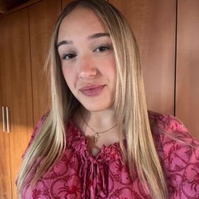 Elpida, Babysitter in Holzgerlingen