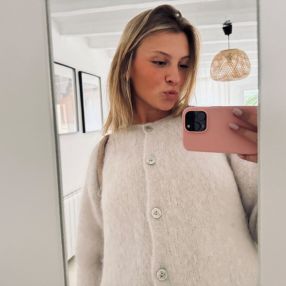 Hannah, Babysitter in Oerlinghausen