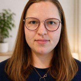Kim, Babysitter in Rhauderfehn
