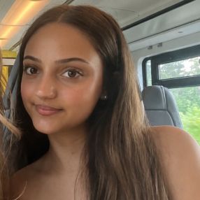 Chirine, Babysitter in Karlsdorf-Neuthard
