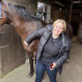 Jonna, Babysitter in Haren (Ems)
