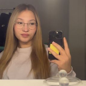 Fabienne, Babysitter in Pirna