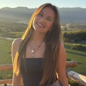 Leah, Babysitter in Regensburg