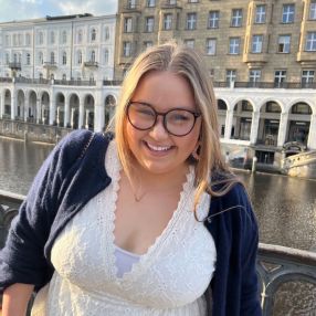 Elina, Babysitter in Zülpich