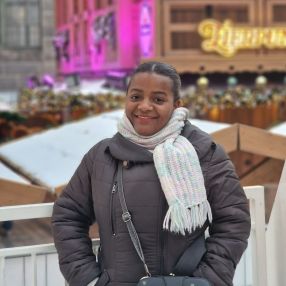 Veronica John, Babysitter in Nürnberg
