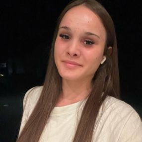 Sarina, Babysitter in Langenselbold