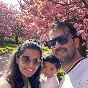 Prasuna, Family in Hamburg