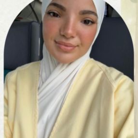 Yasmine, Babysitter in Troisdorf
