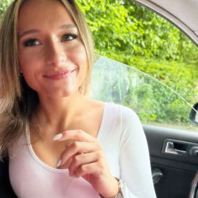 Stella, Babysitter in Königswinter