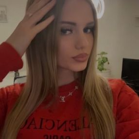 Sofia, Babysitter in Büdingen