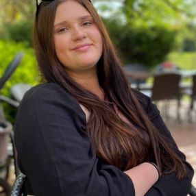 Jette, Babysitter in Weyhe