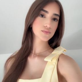Aygül, Babysitter in Papenburg