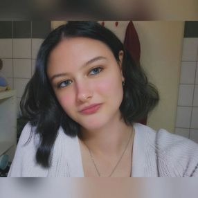 Celina, Babysitter in Hamburg