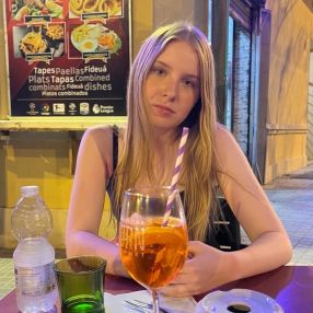 Lilly, Babysitter in Kelkheim (Taunus)