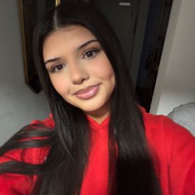 Lejla, Babysitter in Emmering