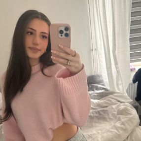 Lea, Babysitter in Neumünster