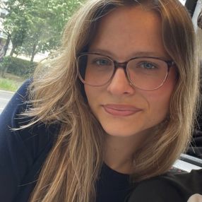Dana, Babysitter in Herne