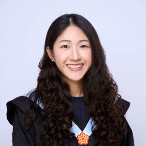 Yi, Babysitter in Berlin