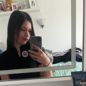 Leony, Babysitter in München