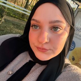 Fatme, Babysitter in Lüdenscheid