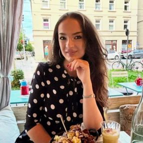 Maria, Babysitter in München
