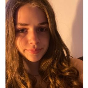 Clea, Babysitter in Ahrensburg