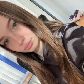 Elina, Babysitter in Aalen