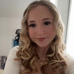 Emilia, Babysitter in Mühlacker
