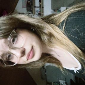 Veronika, Babysitter in Meschede