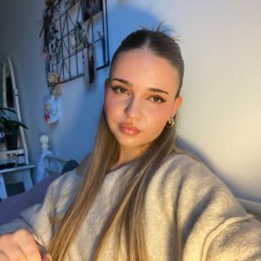 Merit, Babysitter in Herzogenrath
