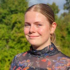 Helena, Babysitter in Speyer