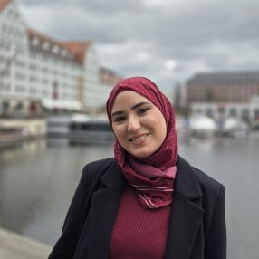 Amira, Babysitter in Berlin