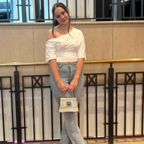 Lara, Babysitter in Schorndorf
