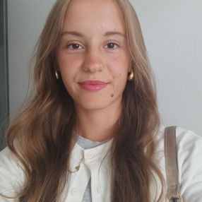 Alina, Babysitter in Ilsede