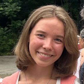 Finja, Babysitter in Deggendorf