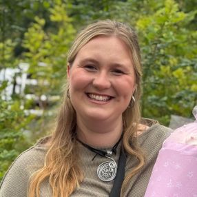 Katy, Babysitter in Lingen (Ems)